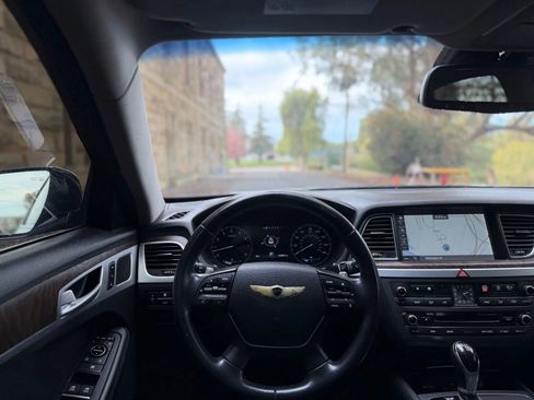 Used 2015 Hyundai Genesis 3.8 w/ Option Group 04 image 21