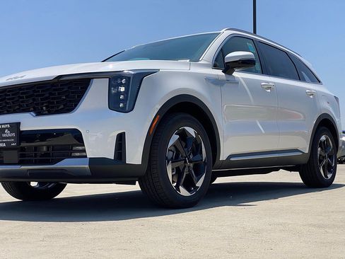 New 2026 Kia Sorento EX FWD image 10