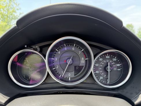 Used 2020 MAZDA MX-5 Miata Sport RWD image 22