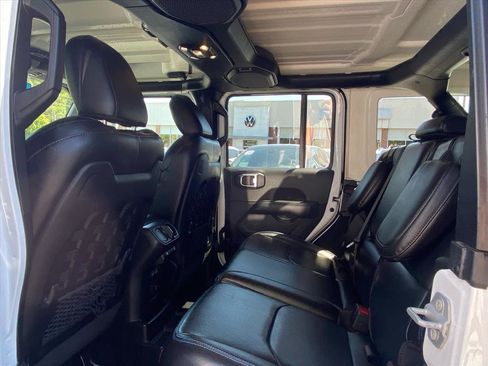 Used 2023 Jeep Wrangler Unlimited Rubicon 4xe w/ Cold Weather Group AWD/4WD image 22