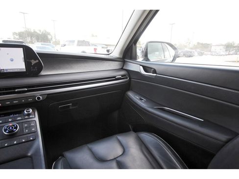 Used 2023 Hyundai Palisade Limited w/ Cargo Package image 13