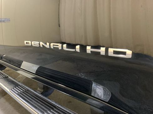 Used 2023 GMC Sierra 2500 Denali AWD/4WD image 11
