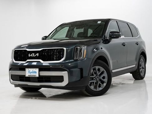 Used 2023 Kia Telluride LX image 1