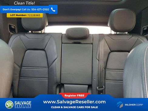 Used 2019 Porsche Cayenne E-Hybrid image 13