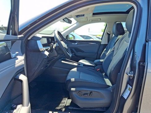 New 2026 Volkswagen Tiguan SE AWD/4WD image 6