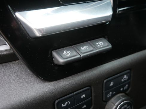 Used 2025 Chevrolet Silverado 3500 High Country w/ Technology Package image 27