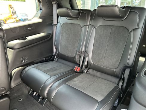 New 2025 Jeep Grand Cherokee L Altitude image 43