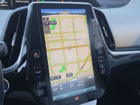 Used 2017 Toyota Prius Prime Plus image 22