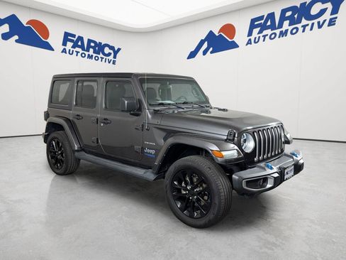Used 2022 Jeep Wrangler Unlimited Sahara w/ Cold Weather Group AWD/4WD image 2