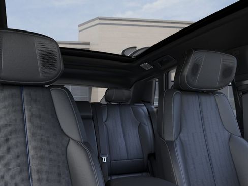 New 2026 Cadillac Lyriq V AWD/4WD image 24