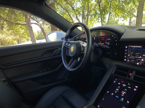 Used 2024 Porsche Taycan GTS w/ Premium Package (P6U) image 40