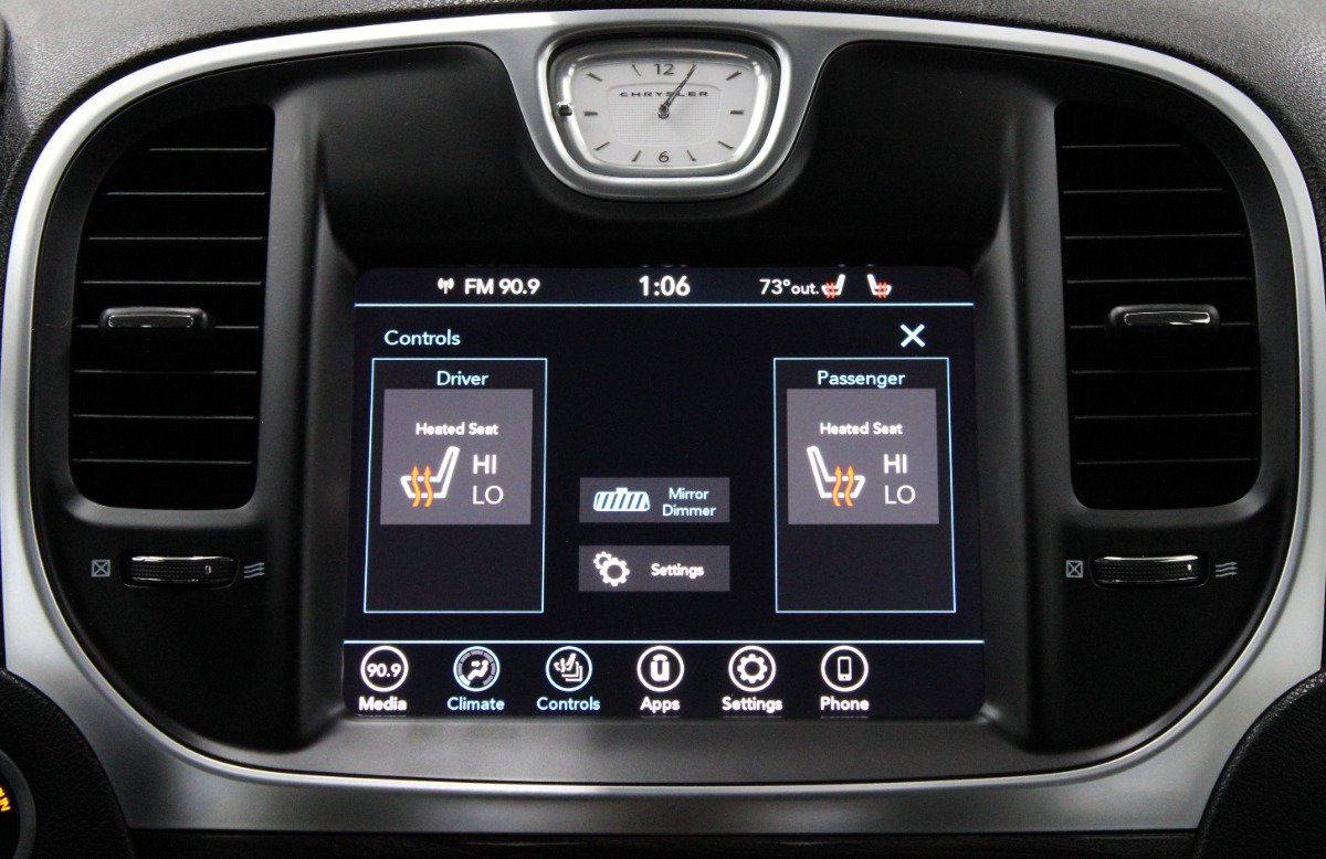 Used 2021 Chrysler 300 Touring L RWD image 24