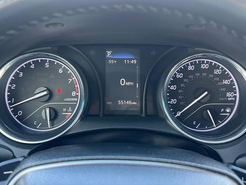 Used 2019 Toyota Camry SE image 11