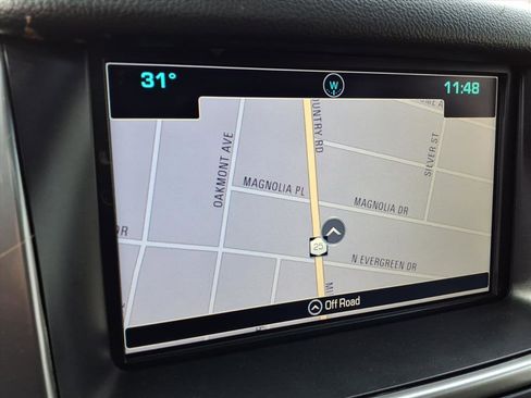 Used 2016 Chevrolet Suburban LT image 31