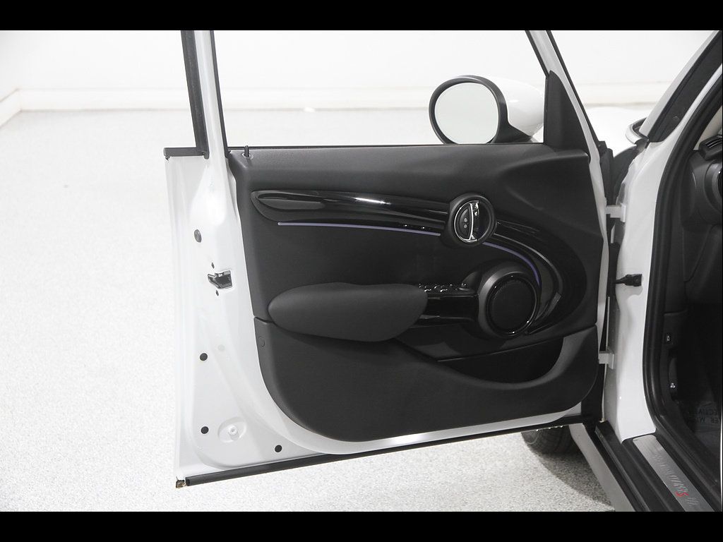 Used 2024 MINI Cooper S FWD image 4
