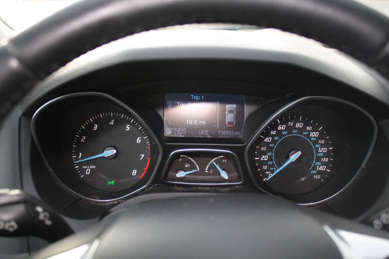 Used 2014 Ford Focus SE w/ Equipment Group 201A FWD image 9