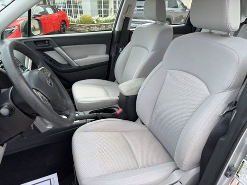 Used 2015 Subaru Forester 2.5i w/ Alloy Wheel Package AWD/4WD image 8