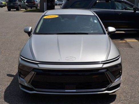 Used 2025 Hyundai Sonata SEL FWD image 3