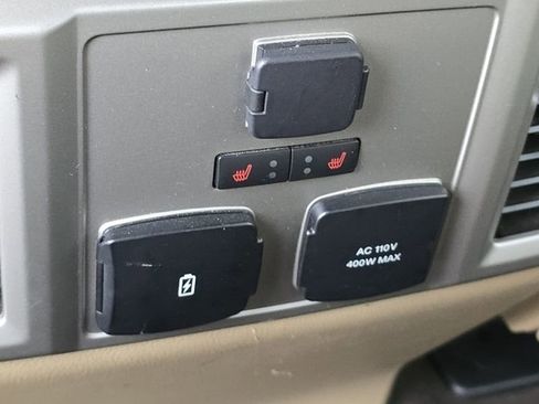 Used 2019 Ford F150 Lariat w/ Equipment Group 502A Luxury image 13