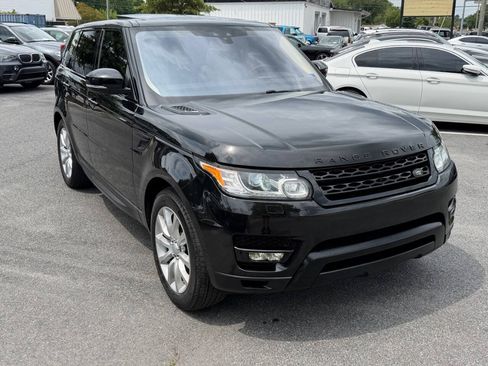 Used 2017 Land Rover Range Rover Sport HSE AWD/4WD image 3
