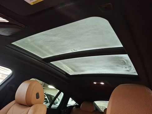 Used 2023 BMW X6 xDrive40i w/ M Sport Package image 11