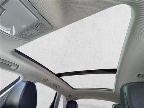 Used 2017 Audi Q5 2.0T Premium Plus w/ Technology Package image 16