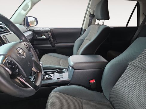 Used 2024 Toyota 4Runner TRD Off-Road image 18