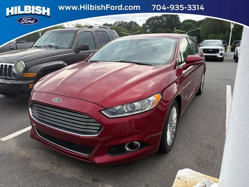 Used 2014 Ford Fusion SE w/ Equipment Group 502A FWD image 1