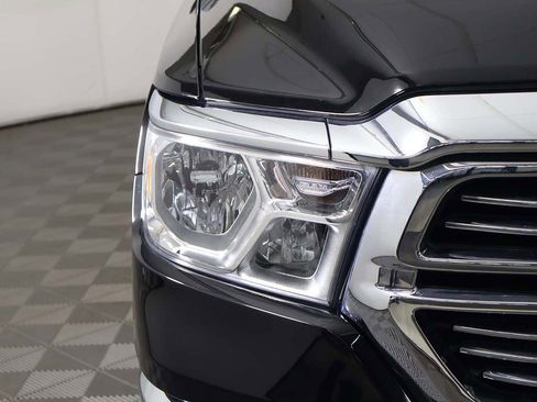 Used 2024 RAM 1500 Laramie image 12