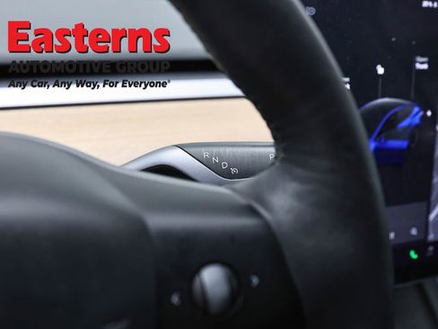 Used 2021 Tesla Model Y Long Range AWD/4WD image 13