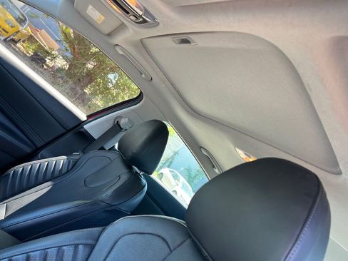 Used 2023 Hyundai Elantra Limited w/ Preferred Accessory Package FWD image 20