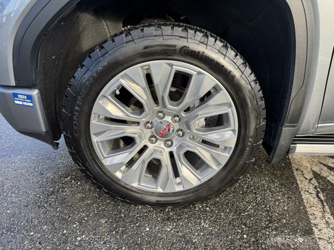 Used 2022 GMC Sierra 1500 Denali w/ Denali Premium Package image 3