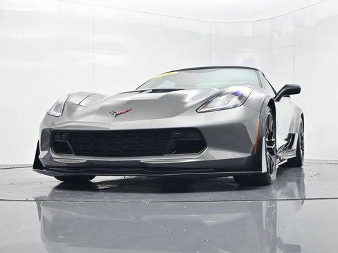 Used 2016 Chevrolet Corvette Z06 w/ 3LZ Preferred Equipment Group RWD image 53