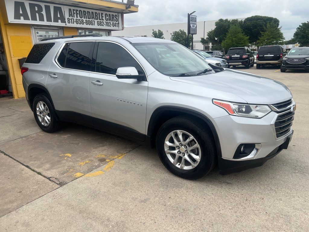 Used 2019 Chevrolet Traverse LT FWD image 1