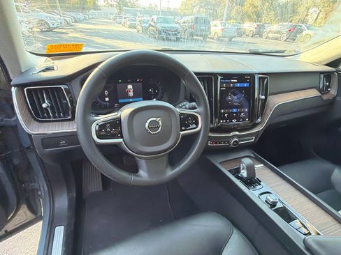 Certified 2023 Volvo XC60 B5 Plus w/ Protection Package Premier image 27
