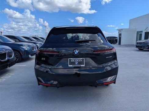 New 2026 BMW iX xDrive60 image 5