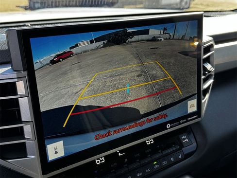 Used 2022 Toyota Tundra Limited image 20