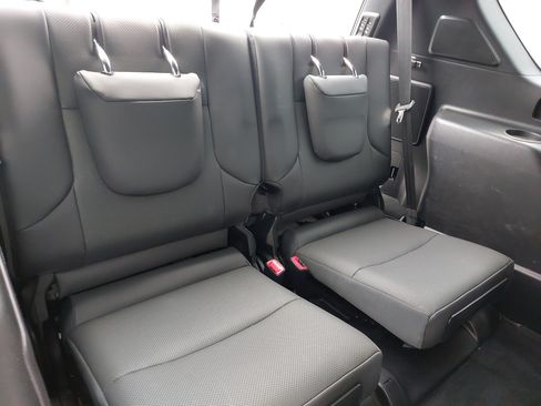 Used 2021 Lexus GX 460 Premium w/ Accessory Package AWD/4WD image 14