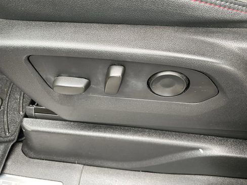 Used 2021 Chevrolet Tahoe RST w/ Luxury Package image 13