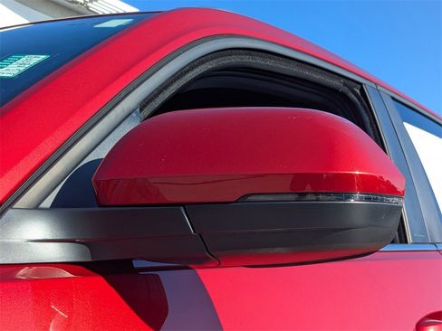 Used 2025 Volkswagen Atlas Cross Sport SE image 11