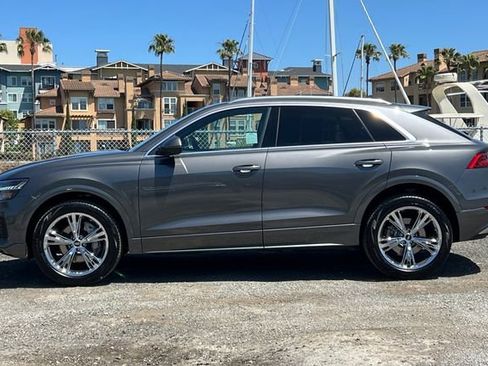 Used 2023 Audi Q8 Premium Plus w/ Premium Plus Package AWD/4WD image 7