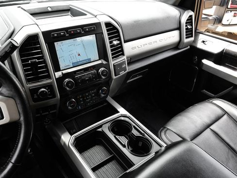 Used 2021 Ford F350 Lariat AWD/4WD image 32