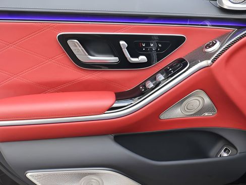 Used 2025 Mercedes-Benz S 63 AMG S image 10