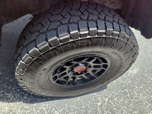 Used 2023 Toyota Tacoma TRD Pro AWD/4WD image 10