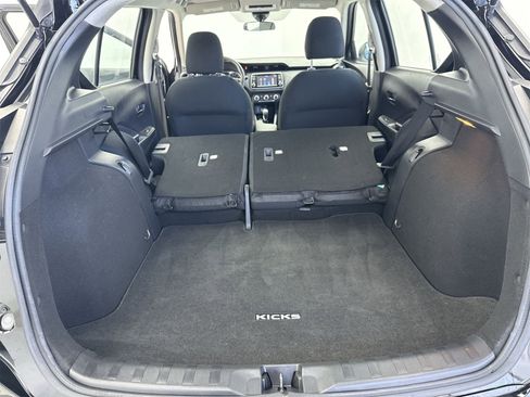 Used 2022 Nissan Kicks S image 39