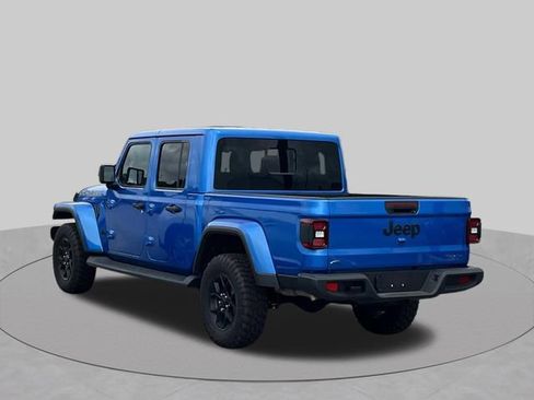 Used 2025 Jeep Gladiator Sport AWD/4WD image 5