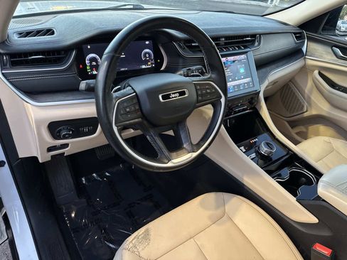 Used 2021 Jeep Grand Cherokee L Limited image 23