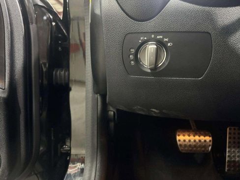 Used 2009 Mercedes-Benz SLK 300 image 20