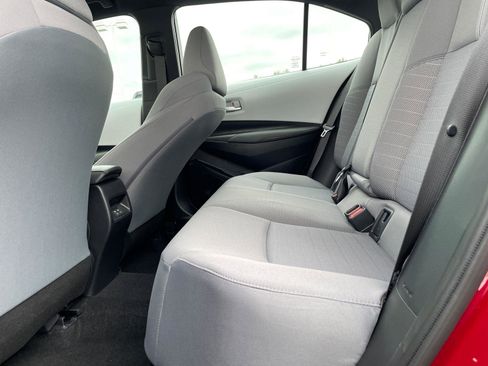 Certified 2025 Toyota Corolla SE image 11