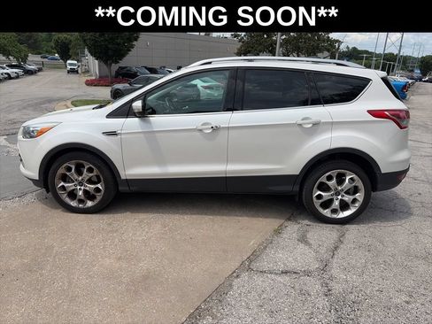 Used 2013 Ford Escape Titanium w/ Parking Technology Pkg FWD image 8